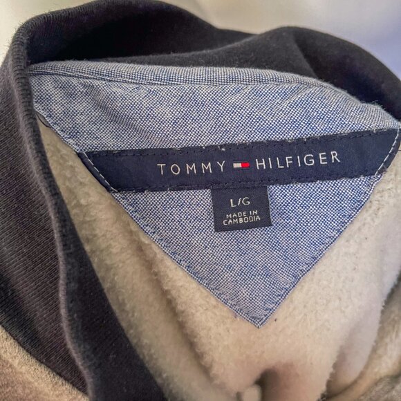 Tommy Hilfiger Half-Zip Pullover - Picture 5 of 9